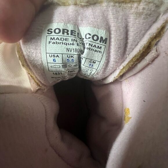 Sorel Boots - Picture 5 of 5